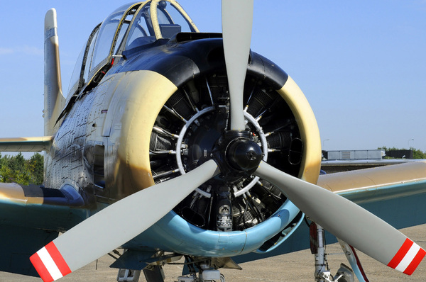 Aeroplane closeup: Old aeroplane closeup, engine