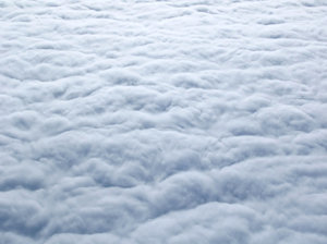 Fluffy Mar de Nuvens 1: 