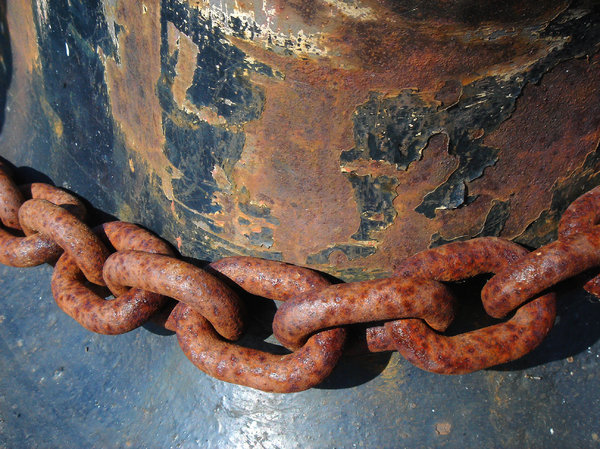 Rusty Chains: Salford Quays, Lancashire