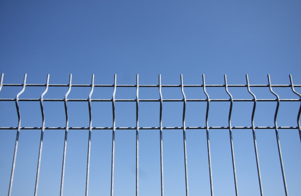 Security fence: Metal security fence
