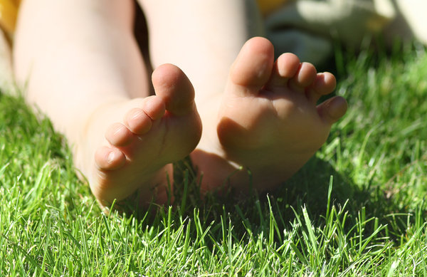 feet in the Grass 2: No description
