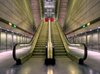 escaleras mecánicas del metro - hdr: 