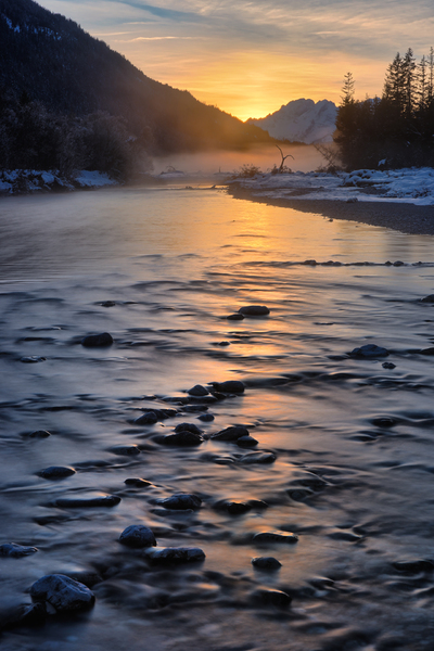 río isar obere atardecer de invierno: 