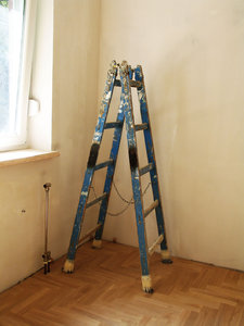 painters ladder: none