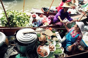 Floating Market 2: Scene from floating market in Bangkok