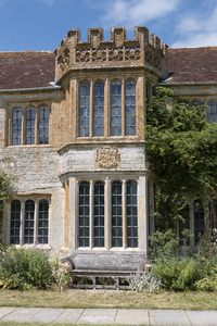 Mullion windows: Mullion windows at Lytes Cary Manor, Somerset, England. Photography in the grounds of this National Trust property is freely permitted.