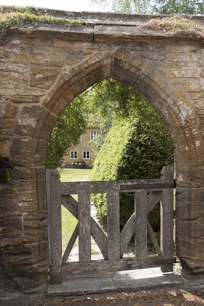 Gate and arch: An old gate and arch in Somerset, England.