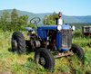 blue tractor: no description