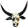 > boi: Máscara de cabeça de boi das Cavalhadas, Pirenópolis, Goias, BrasilMask of head of ox of the Cavalhadas, Pirenópolis, Goias, Brazi