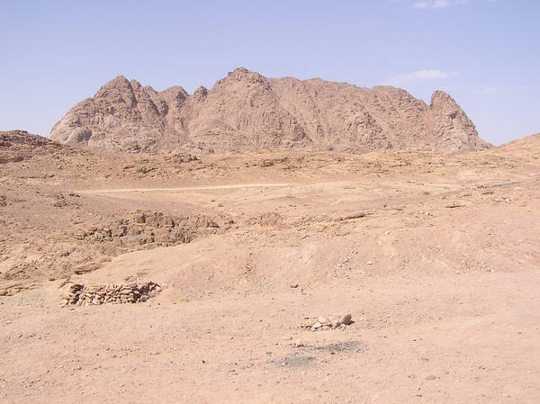 Mount Sinai area: Mountains in the desert. Sinai, Egypt.