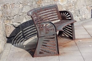 Metallic bench 1: Metallic bench