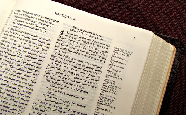 open Bible2: Bible open in the New Testament - Matthew