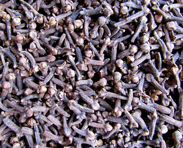 cloves in bulk2: bulk quantity of whole dried cloves