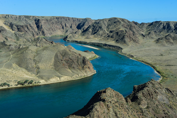 River valley: River Ili in Kazakhstan