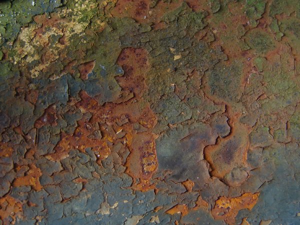 rust: this photo shows rust on an old jerrycan. I would love to see some comments on this one. thnx
